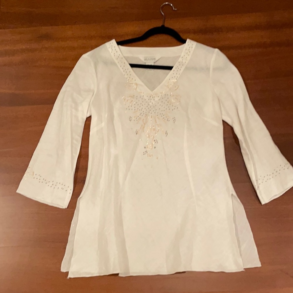 100% White Linen V Neck Top